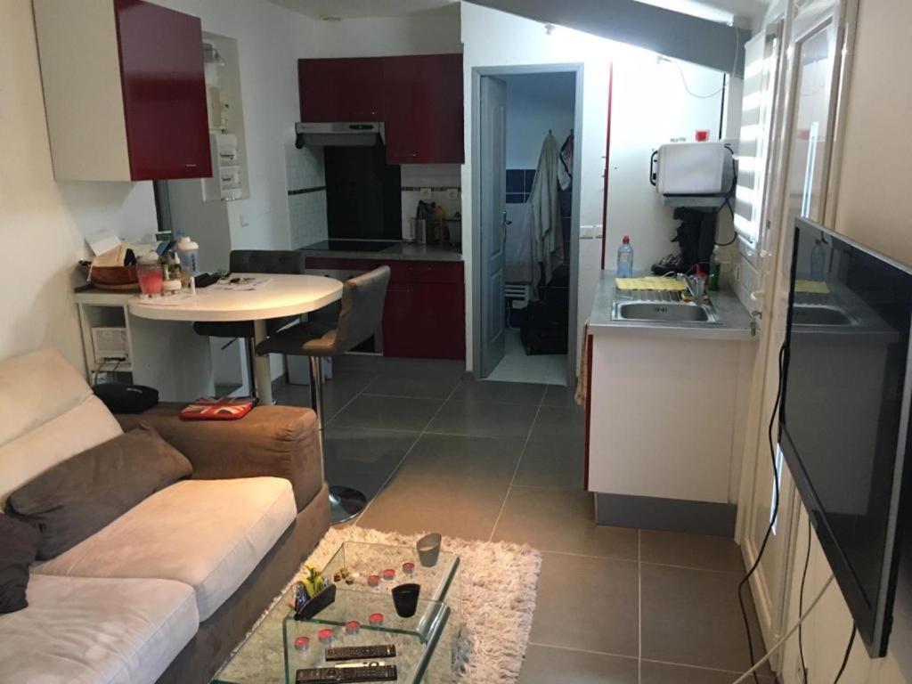 Tomel Apartamento Tolón Exterior foto
